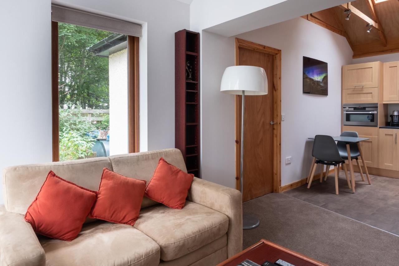 Contemporary One Bedroom Apartment Close To All Amenities In Conservation Area Tain Bagian luar foto